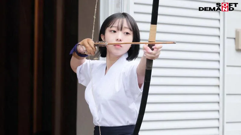 新的AV女演員Tsukino Aya