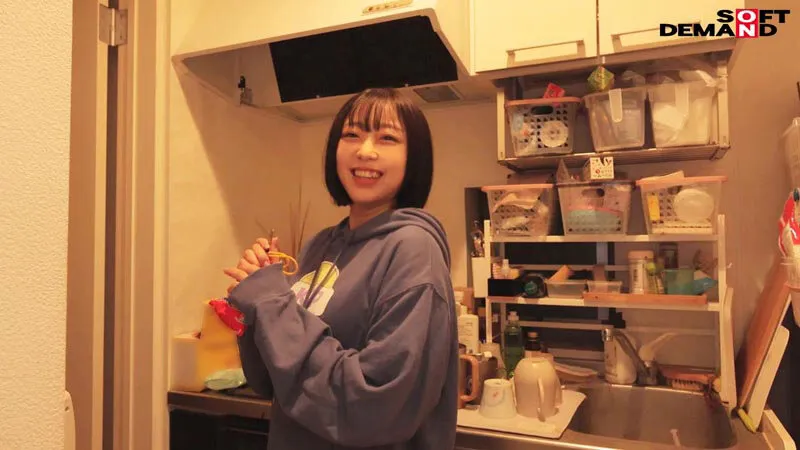 新的AV女演員Tsukino Aya