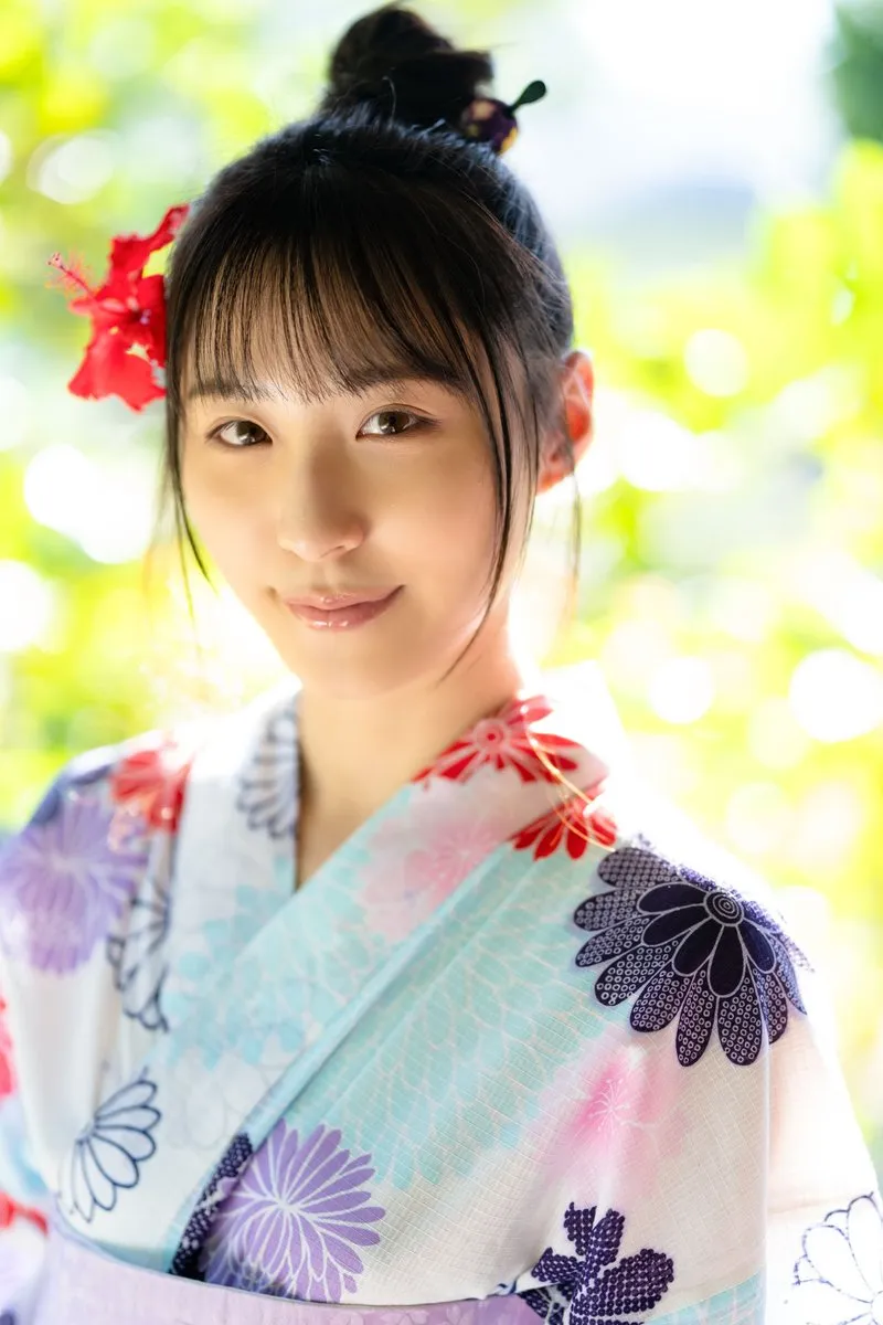 新的AV女演員Araki Nozomi