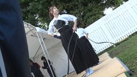 Sakino Mizuki，前射箭俱樂部色情女演員