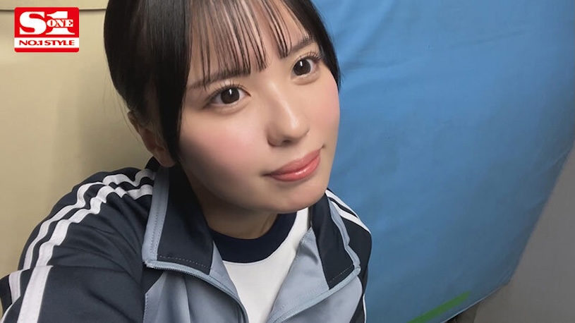 被学生诱惑的那天玩弄开始，沈浸在温柔美少女的胴体当中...