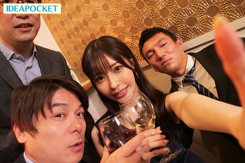 心愛的漂亮未婚妻「RARA」同學會喝醉被前男友撿屍，還撿到變玩偶