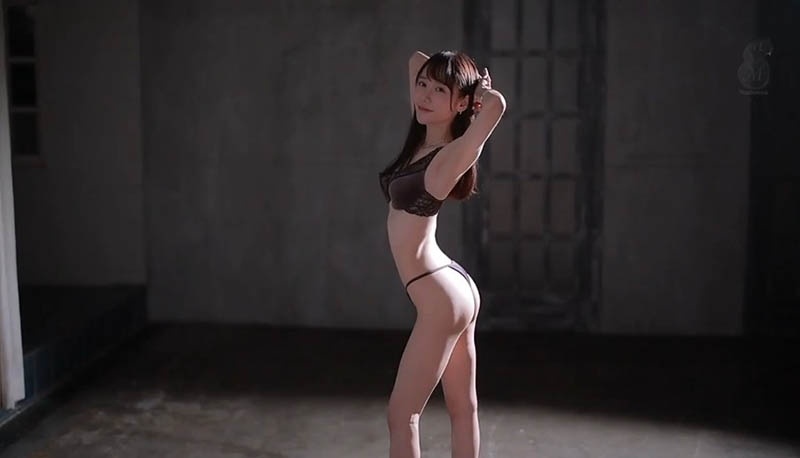 隱形戰姬！ 34歲人妻極纖體大衝擊54cm奇蹟細腰實用性超乎想像