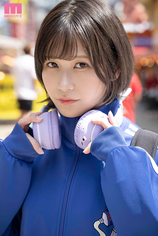 潮吹失禁！ D罩杯短髮美乳電玩美少女「內山真宙」AV出道！
