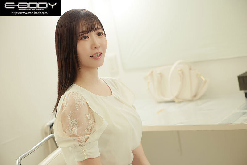 被冷落的美人妻子變「男性護膚人氣娘」，28歲巨乳新人誘惑出道！