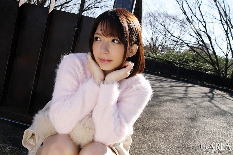 我的色色小姪女是「麻里梨夏」，「18歲臉蛋＋誘惑嫩乳」太挑逗！
