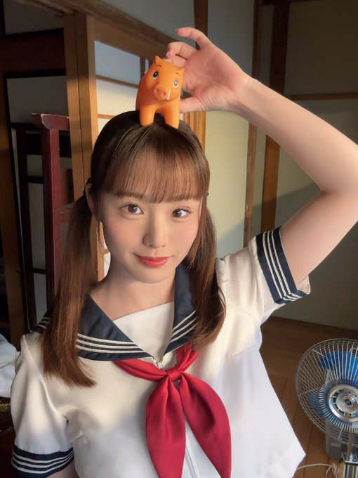 推特復活！ G罩杯白皙巨乳美少女「月雲夜」AV最新作披水手服上陣對決電車痴漢！