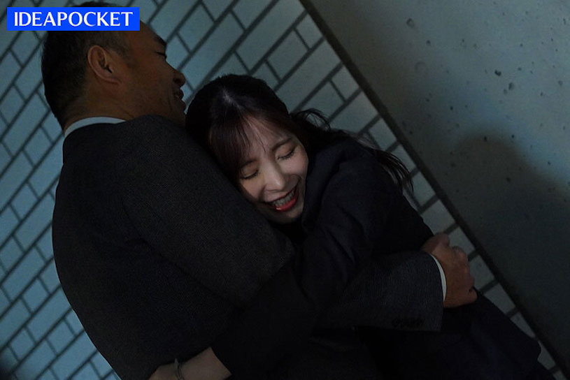 應屆畢業生「桃乃木香奈」解內衣要我幫扣，在第5週的周五對她完全淪陷了...