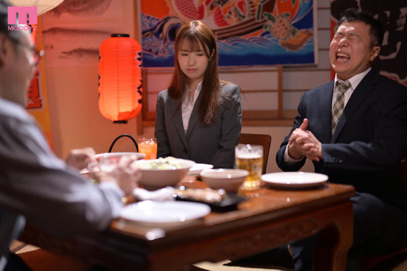 討厭的上司肉體超銷魂！巨乳小只馬「和久井美兎」被中出到狂高潮...