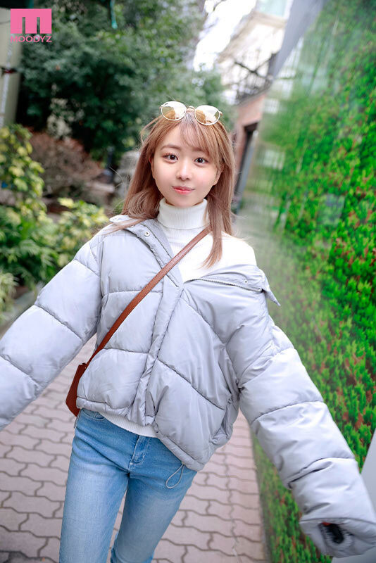 極品粉紅美乳！來自靜岡的紅髮美少女「脫衣後是奇蹟胴體」！
