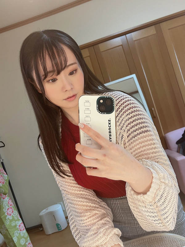 人氣童星發育過激…頂H CUP巨乳下海《中山文香》有容（貌）奶又大！