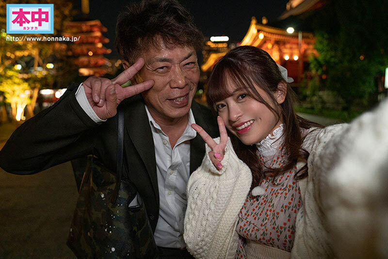 歐吉桑二選一！偶像美少女「櫻萌子」與大叔的約會中出！