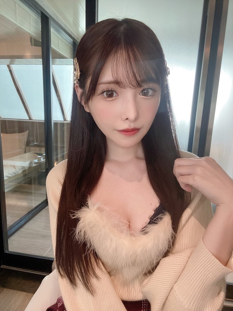 超下流風俗服務！長腿美少女「新ありな」用可愛裝扮來炫耀粉嫩下體！