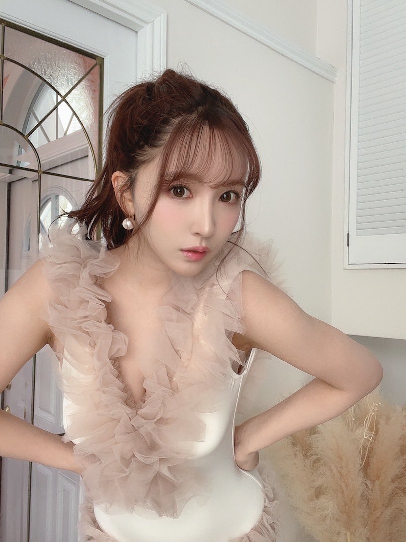 暗黑天后「三上悠亞」引退!新作展現「肉感體態」粉絲狂收藏!