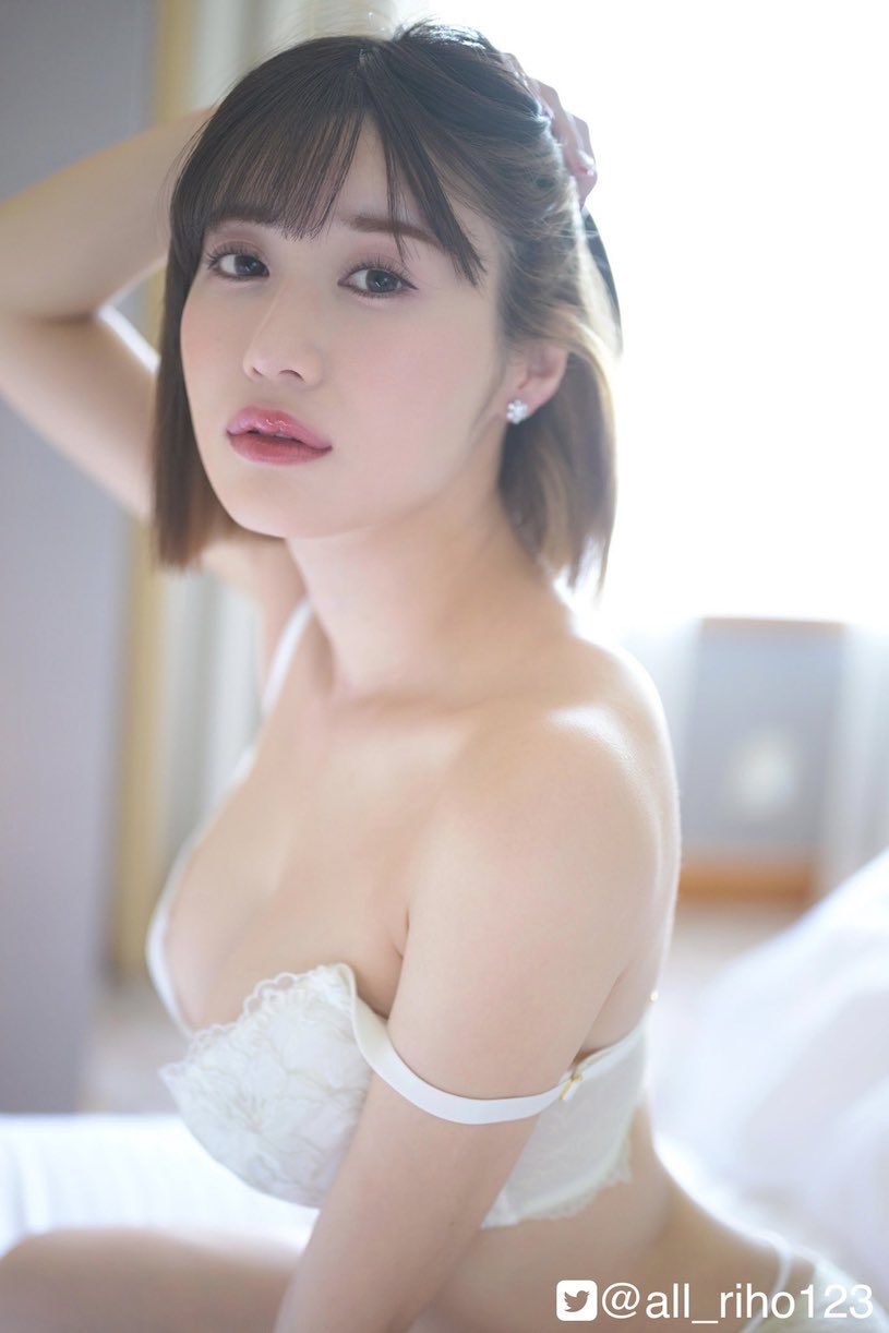 SOD正妹「藤森裡穗」洶湧G奶超惹火，「白皙曲線」實用度爆表！