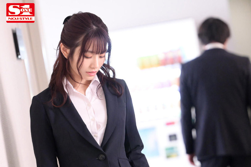 「河北彩花」回來啦！第一次NTR演出「出差被上司玩弄整晚」！