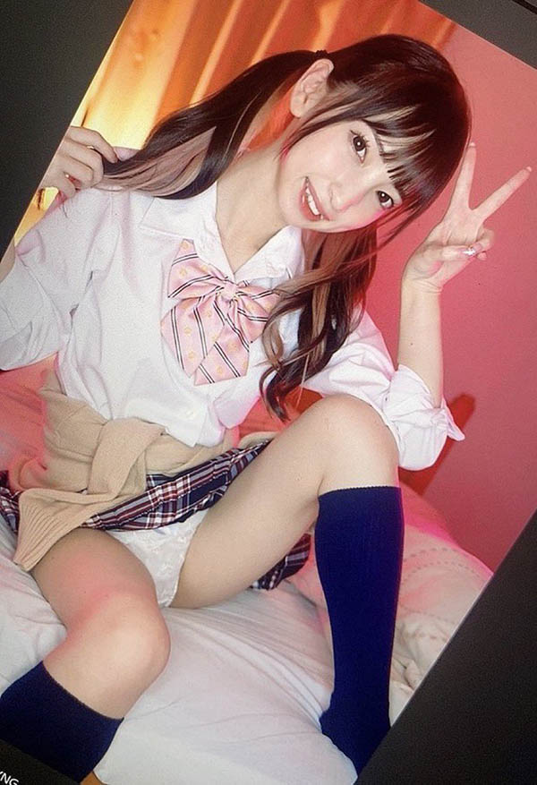 萌虎出閘！18歲系AV女優《冬愛琴音》俏皮小虎牙X發育未熟體太欠欺