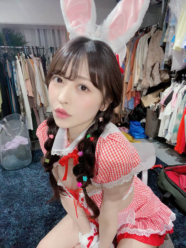 PTT常客! 22歲高顏值長腿女優「森日向子」,網超想她當女友!