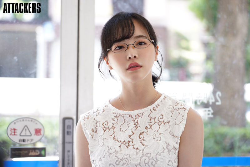 絕美人妻「三宮樁」偷東西被抓包！遭強制「肉體賠償」中出懲罰...