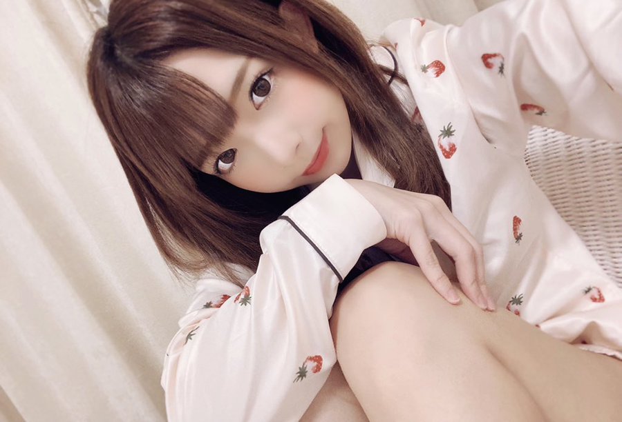 重返榮耀！18歲繫AV女優回鍋玩很大復出之路全面啟動…多人圍攻扛得住