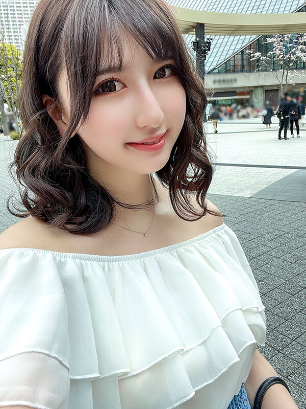 市中心搭訕22歲「素人女大生」！超高顏值和白嫩巨乳，沒想到是某俱樂部的no.1！