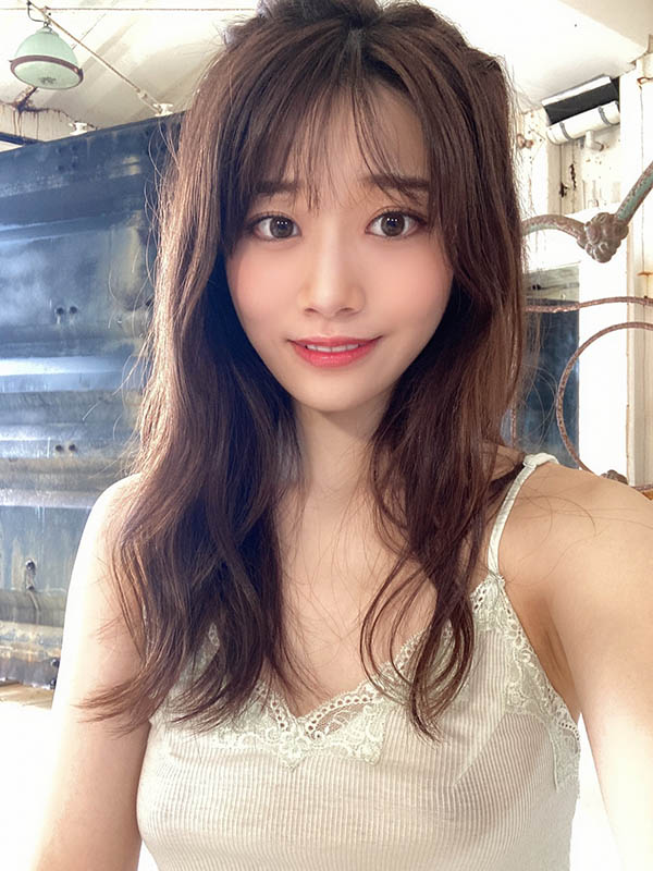 在線觀看平台推成人教學片！三位美女教師倫理喪失…手來腳來還動口「肉體授業」